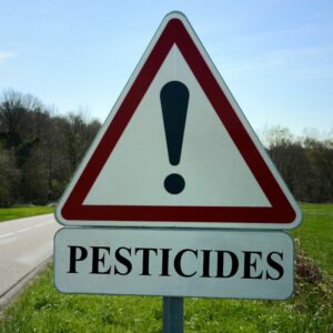 pesticides chenilles processionnaires